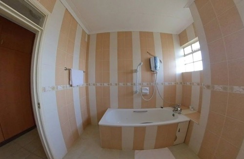 Ngelani Hotel | Machakos University Hotel