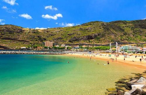 Machico Apartamento | Machico center w/terrace 5 min beach