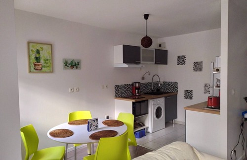 Quai de la Fosse Apartamento | Máquinas de la isla, tranquila y cómoda T3, estacionamiento