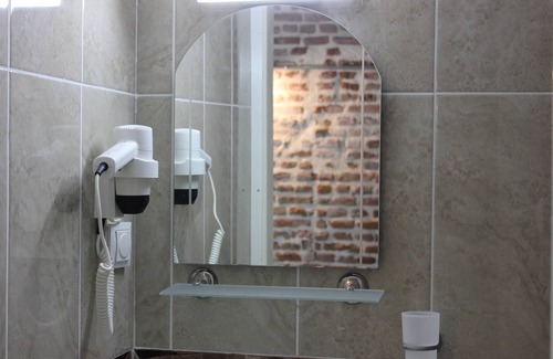 Ayvalik City Center Hotel | Macide Hanim Konagi