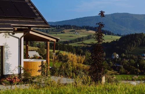Ponice Apartamento | Maciejowe Wzgórze Domek z dwoma niezależnymi apartamentami ze SPA - Sauna, Jacuzzi, Tężnia, Izba Solna i Solankowa, Balia na wyłączność z hydromasażami