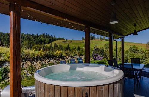 Ponice Apartamento | Maciejowe Wzgórze Domek z dwoma niezależnymi apartamentami ze SPA - Sauna, Jacuzzi, Tężnia, Izba Solna i Solankowa, Balia na wyłączność z hydromasażami