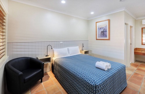 West Mackay Hotel | Mackay Rose Motel