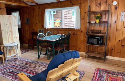 Cedarville Cabina | Mackinac Cabin - Les Cheneaux Landing