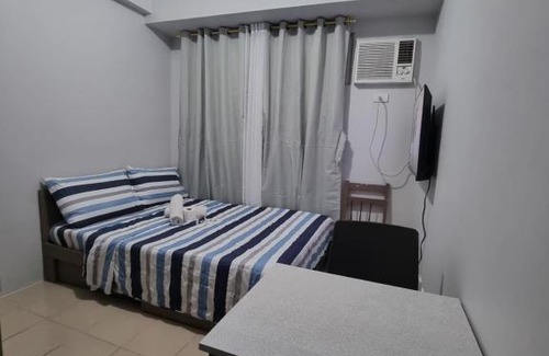 Highway Hills Hotel | Macks Awesome Place 204 NetflixFastWifi