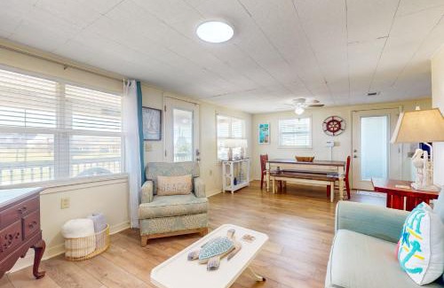 Dauphin Island Casa | Macs Fish Camp