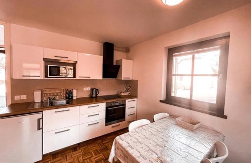 Brezice Apartamento | Mad House Apartment 1, Terme Čatež