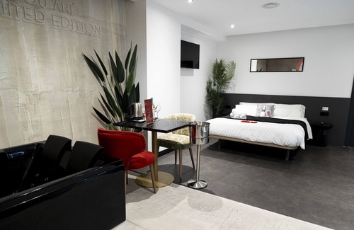 Cuatro Caminos Casa | Mad Rooms