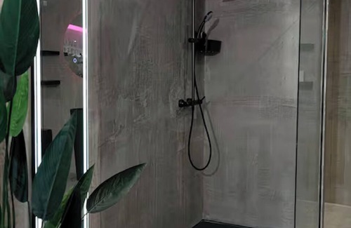 Cuatro Caminos Casa | Mad Rooms