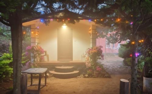 Kanthalloor Casa | Madama Mudhouse Edenwood Retreats