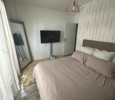 Epinay-sur-Seine Apartamento | Maddy Flat