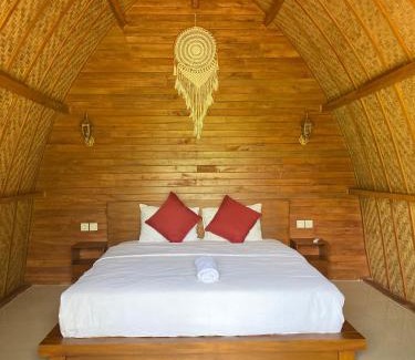 Taro Casa | Made Misi Homestay