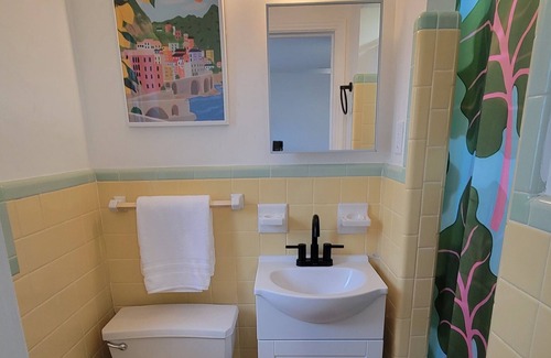 South Pinellas Community Council Villa | Madeira Beach Villa #3 1 Br / 1 Ba 4 min to Madeira Beach