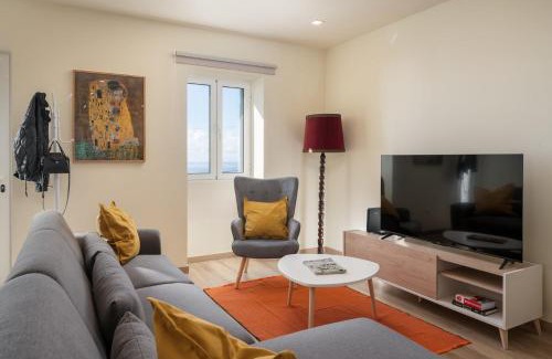 Santa Maria Maior Casa | Madeira Friendly Guest House by An Island Apart