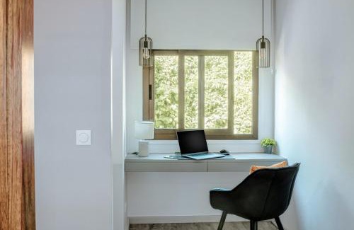 Cayenne Apartamento | Madeleine Garden Pool Parking Wifi Netflix