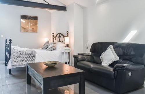 Hurst Green Casa | Madeline Cottage