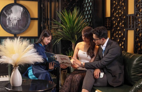 Hoan Kiem Hotel | Madelise Stardust Hotel & Travel