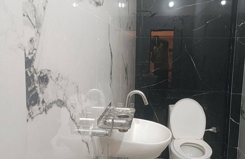 Faizabad Casa | Madhur Kunj Guest House Pick and Drop