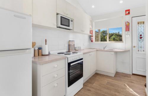 Lovedale Casa | Madigan Cottages - The Kookaburra Cottage