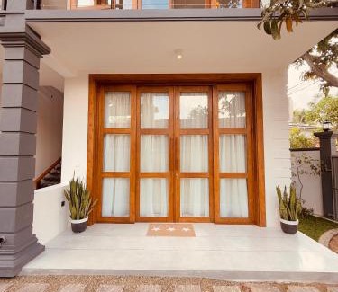 Matara Casa | Madiha Venus