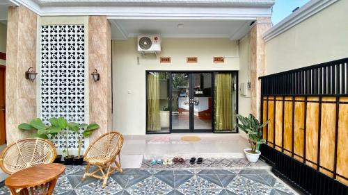 Banguntapan Hotel | Madina Guest House Syariah near Gembira Loka Zoo Yogyakarta Mitra RedDoorz