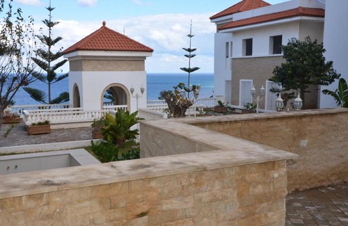 Al Hoceima Apartamento | Madinat Bades Only Family