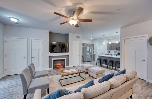 Village of Cottage Grove Apartamento | Madison Area Modern Retreat