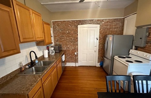 St. Charles Historic District Casa | Madison House 2 -Walk to Main St