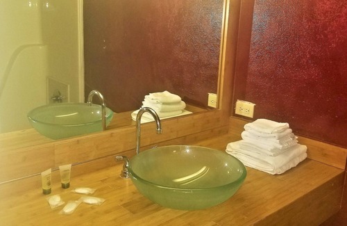Madison Hotel | Madison Inn and Suites