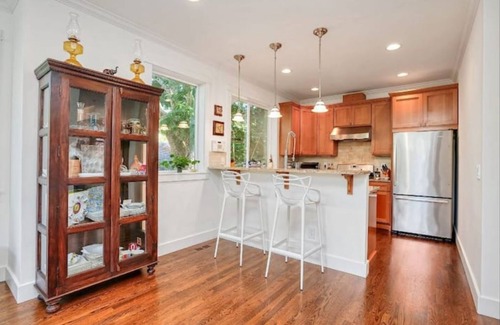 Harrison/Denny-Blaine Casa | Madison Park House - Ideal for Tech Professionals