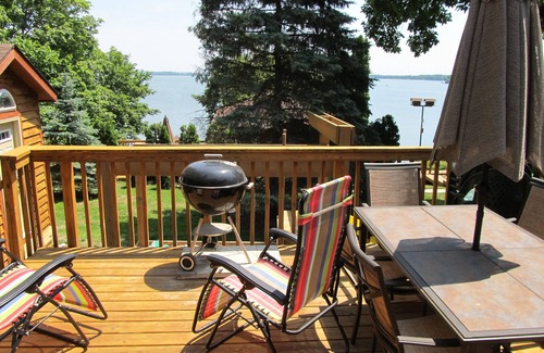 Stoughton Cabaña | Madison / Stoughton 3 BR / 3 BA Lago Kegonsa Cottage