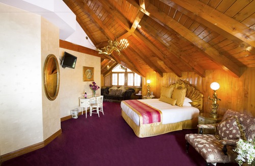 San Luis Obispo Hotel | Madonna Inn