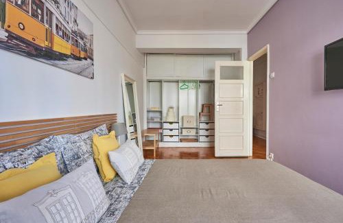 Beato Casa | Madre Deus Sweet Home