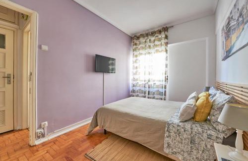 Beato Casa | Madre Deus Sweet Home