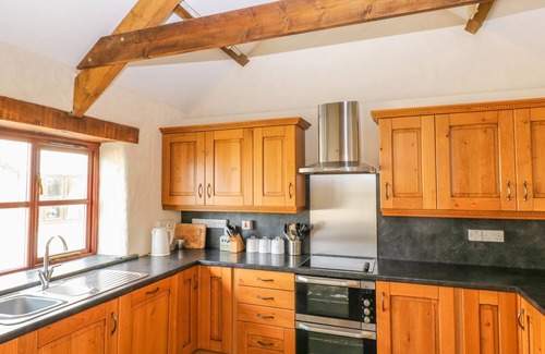 St Brides Cabaña | MAERDY CWTCH, ideal para familias, con un jardín en Solva, Ref 1007398