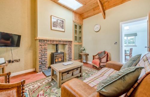 Cross Inn Casa | Maesyrhaf