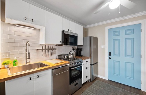 Fort Worth Casa | Magazine-Worthy Cowtown Bungalow. Pet-Friendly!