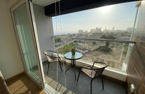 Magdalena del Mar Apartamento | Magdalena Cricket 3BR Vista al mar