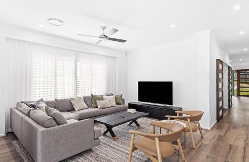 Shoal Bay Casa | Maggie Mae