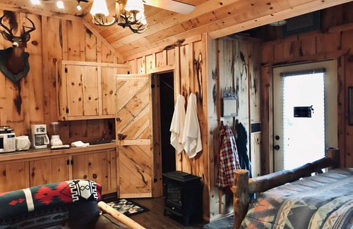 Maggie Valley Casa | Maggie Valley Cabin in the Western North Carolina Mountains. So much to do here!