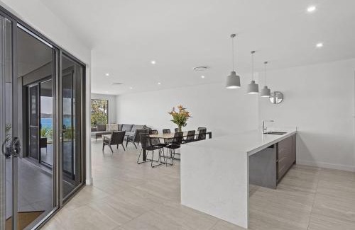 Corlette Casa | Maggies Place 46B Danalene Parade