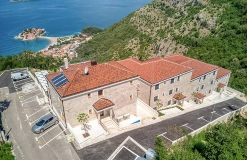 Sveti Stefan Apartamento | Magic 3bdr apartment - Sea view