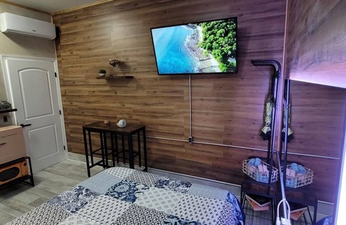 Apollo Beach Casa | Magic and Pacific small cozy space.