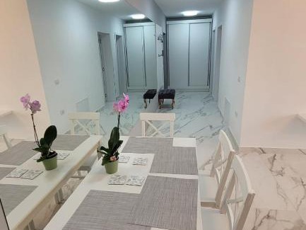 Satu Mare Apartamento | Magic Mirror