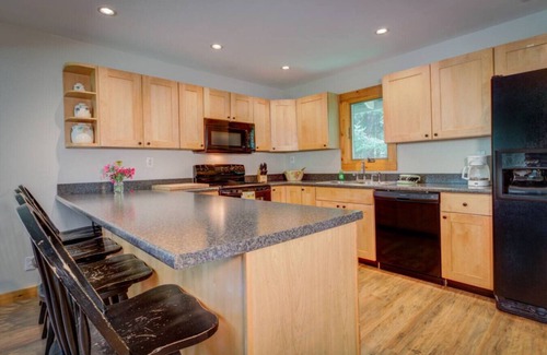 Londonderry Casa | Magic Mountain Retreat