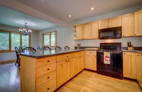 Londonderry Casa | Magic Mountain Retreat