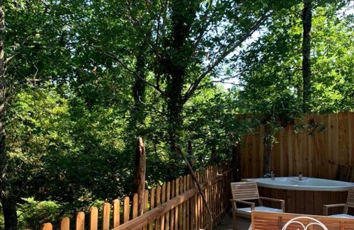 Mimizan Otro | Magic Roof Top Bus with big bath in the tree forest!