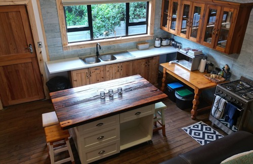 Van Dyks Bay Cabina | Magical Cabin in the Woods in Van Dyks Bay