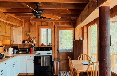 Hillsdale Cabina | magical cabin in the woods