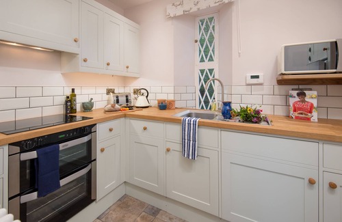 Crieff Otro | Magical Castle for 4 on Historic Scottish Estate
